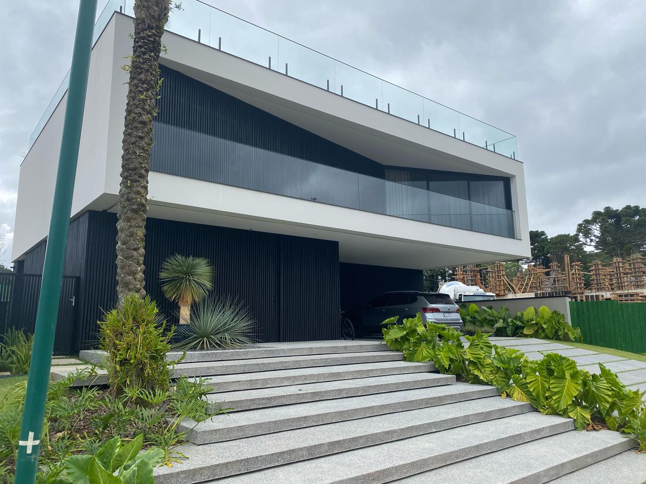 Casa V.B.